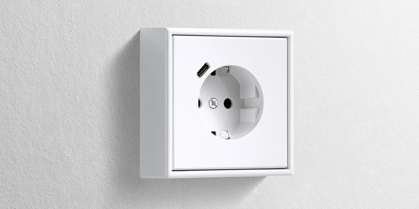Erweiterter Anschlussraum für die Nachrüstung bei Elektrotechnik Schlicker in Neustadt an der Aisch
